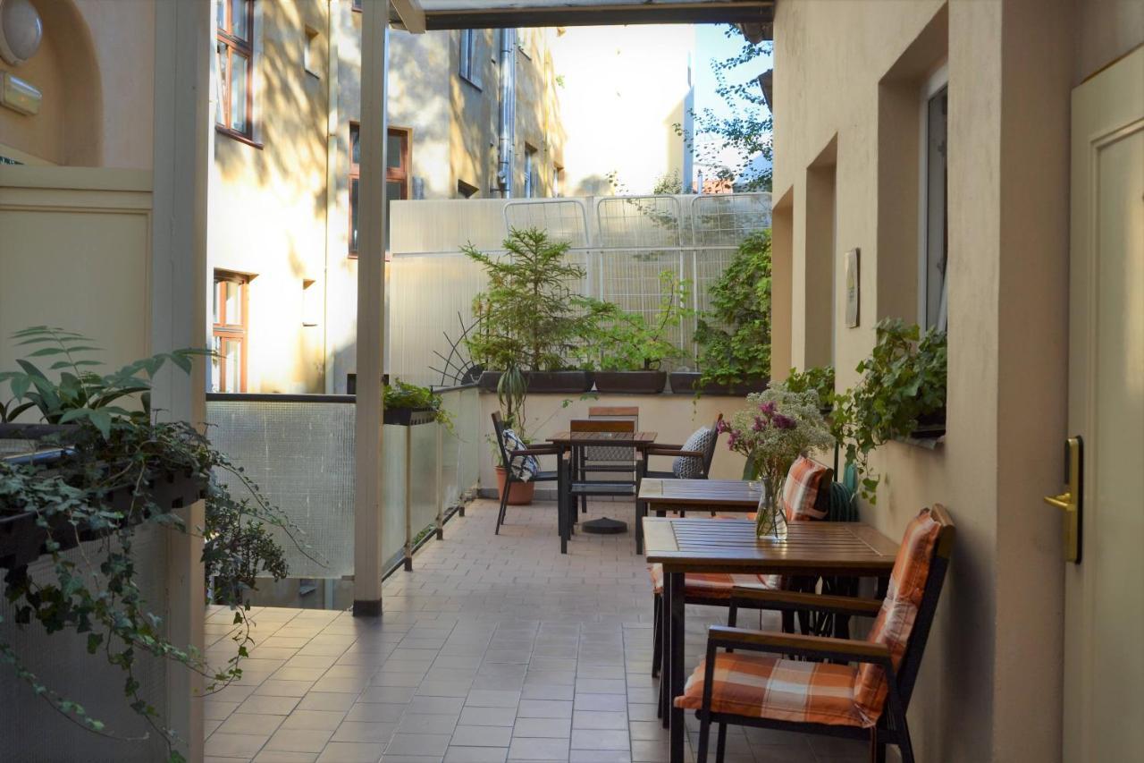 Self-Service Hotel Ostas Praha Dış mekan fotoğraf