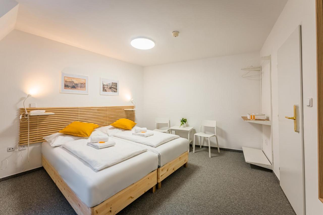 Self-Service Hotel Ostas Praha Dış mekan fotoğraf