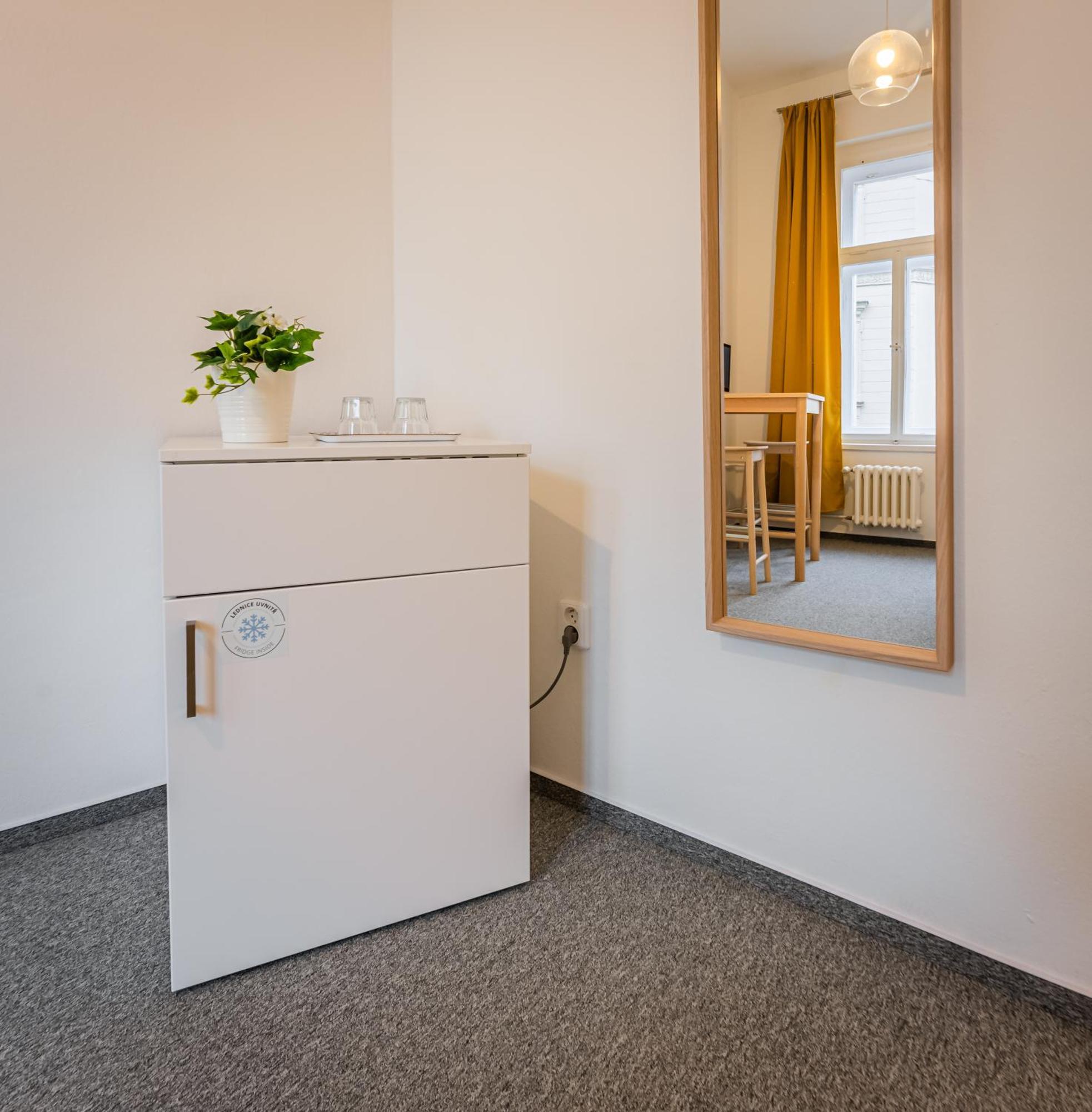Self-Service Hotel Ostas Praha Dış mekan fotoğraf