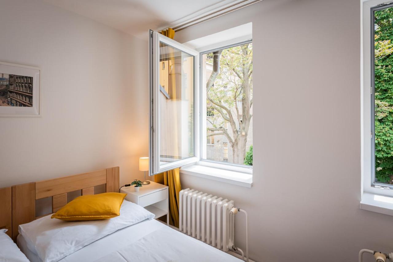 Self-Service Hotel Ostas Praha Dış mekan fotoğraf