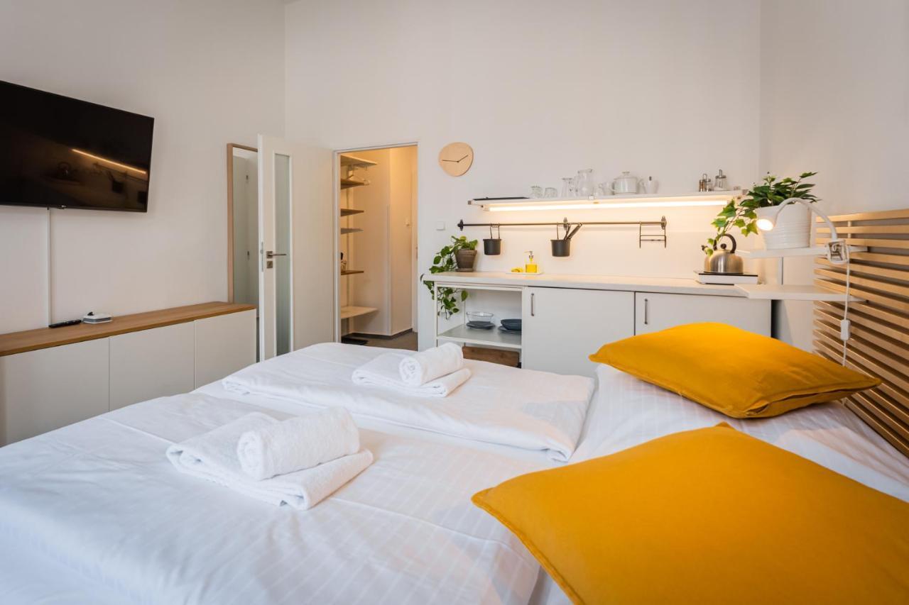 Self-Service Hotel Ostas Praha Dış mekan fotoğraf