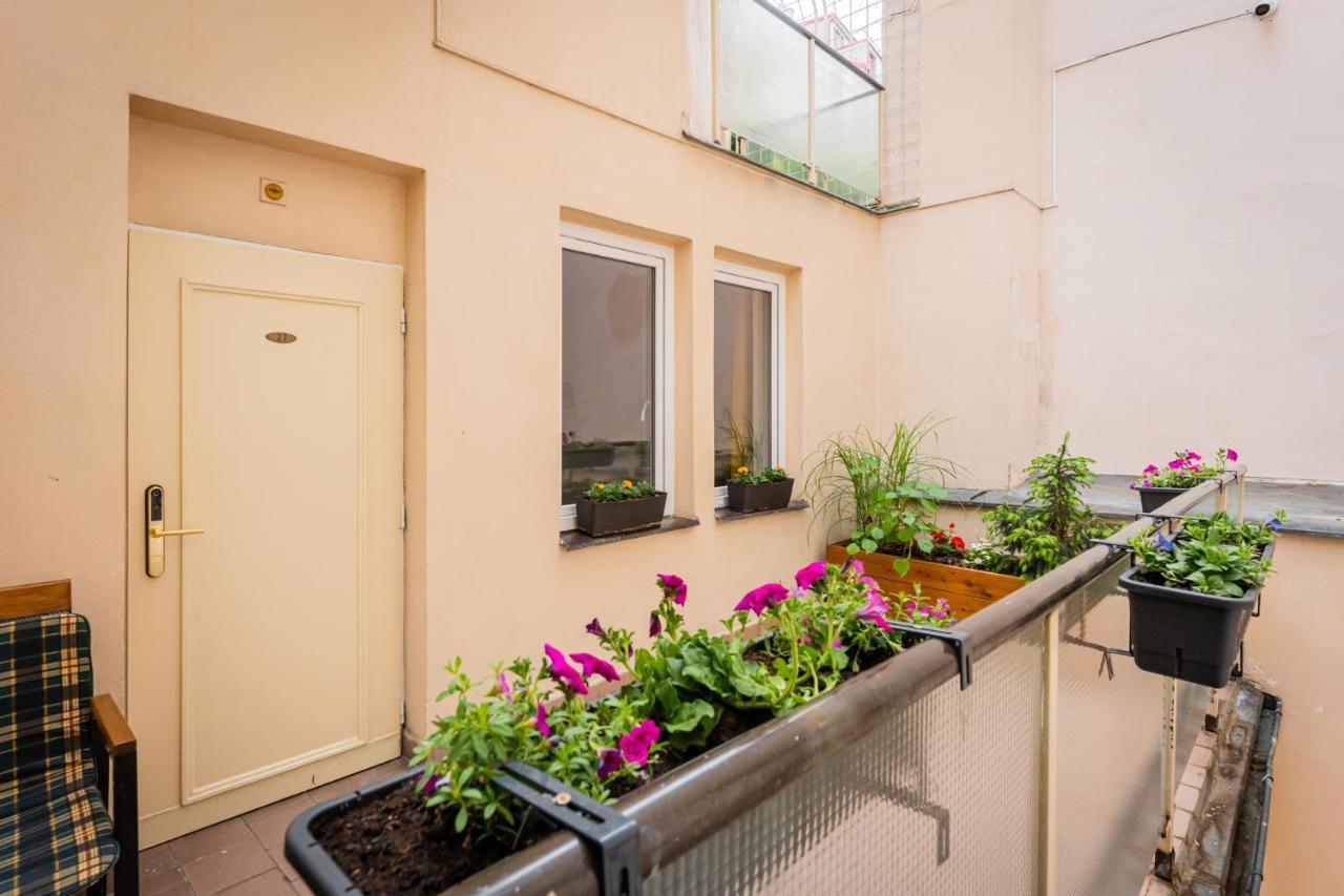 Self-Service Hotel Ostas Praha Dış mekan fotoğraf