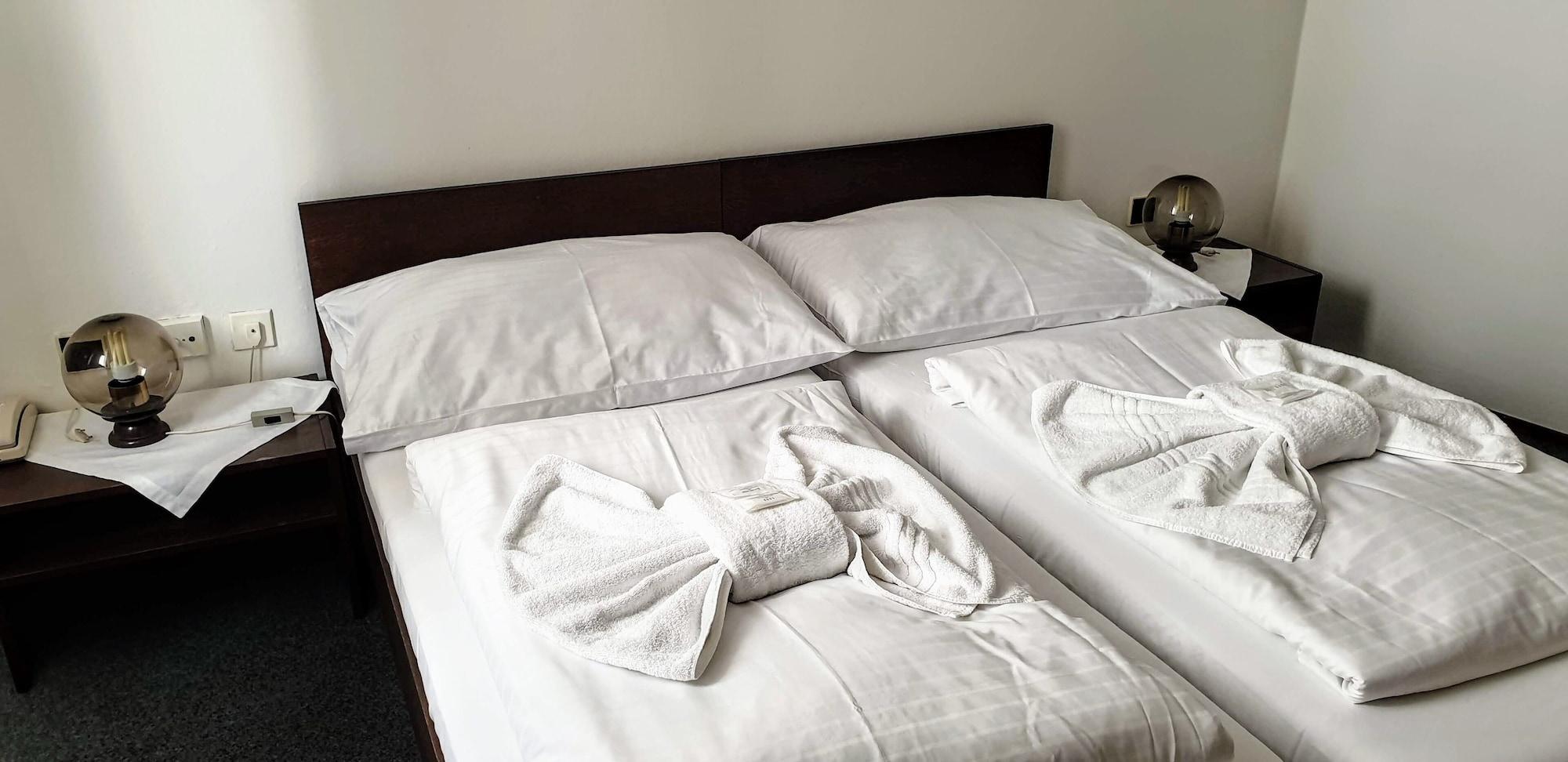 Self-Service Hotel Ostas Praha Dış mekan fotoğraf